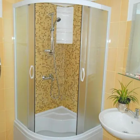 Charming Kestenovi Dvori Apartment *