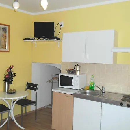 Charming Kestenovi Dvori