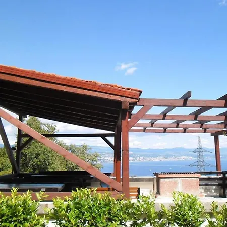 Charming Kestenovi Dvori 奥帕提亚