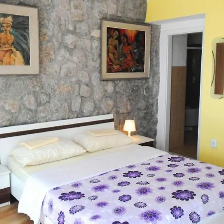 Lejlighed Charming Kestenovi Dvori *