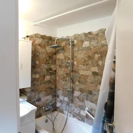 Charming Kestenovi Dvori 奥帕提亚