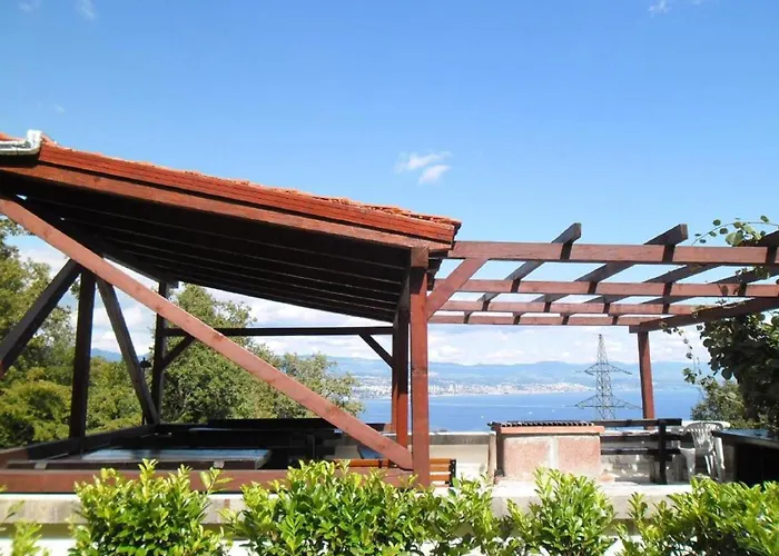 Charming Kestenovi Dvori Opatija