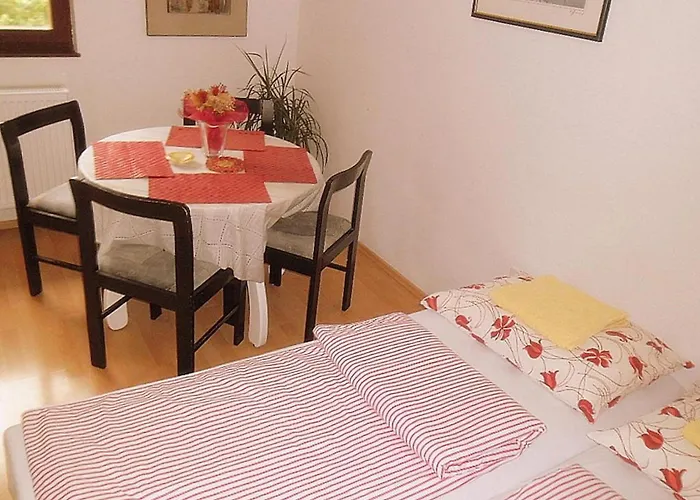 Charming Kestenovi Dvori Apartamento Opatija